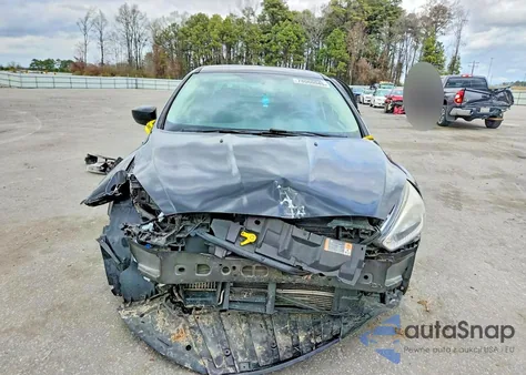 2018 Ford Focus Se z USA, uszkodzony, nr VIN 1FADP3FE9JL284574